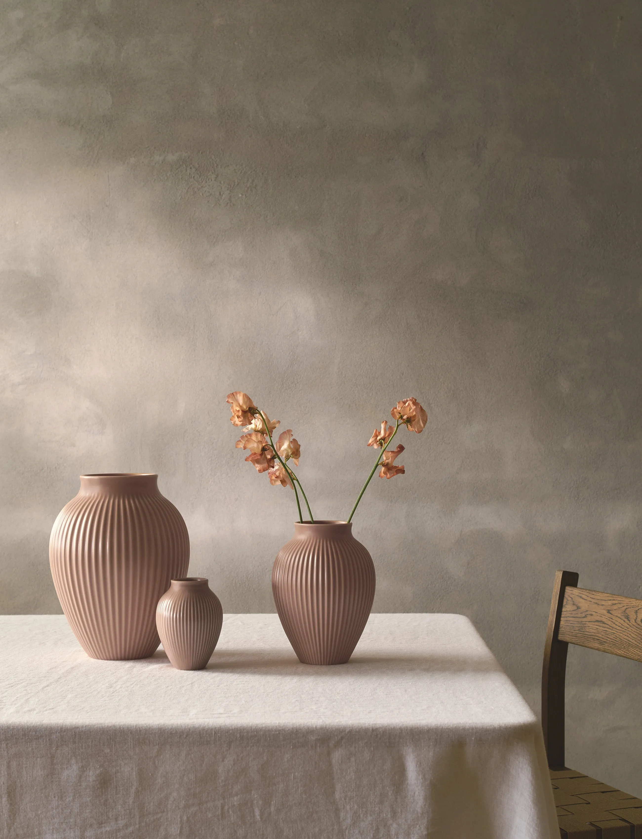Knabstrup Keramik Knabstrup Vase H 20 cm Ripple Mat Dusty Rose, H:20 cm, Beige, Vaser > Cylindervaser, Unisex