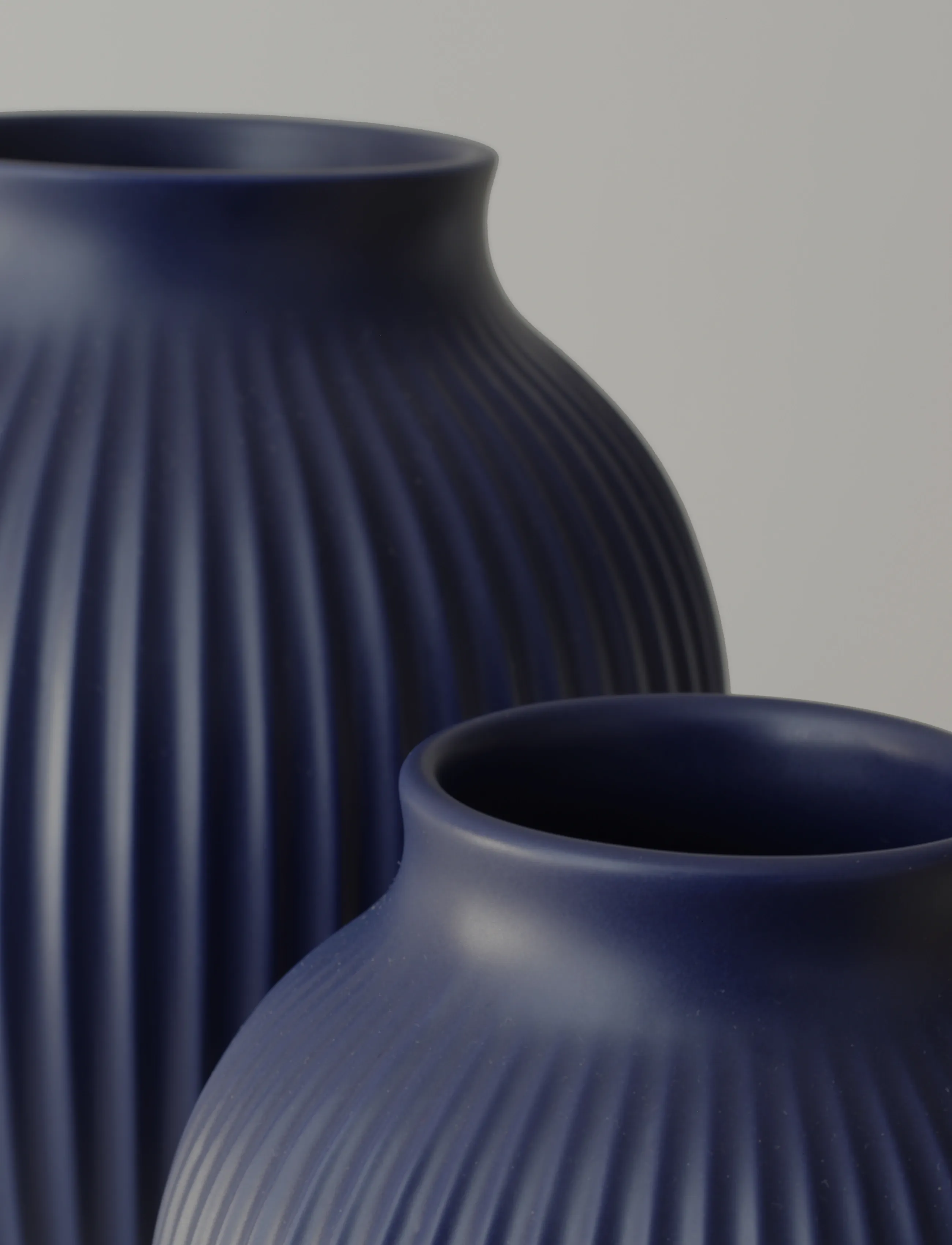 Knabstrup Keramik - Knabstrup vase H 20 cm ripple mat dark blue - vaser - ripple mat dark blue - 2