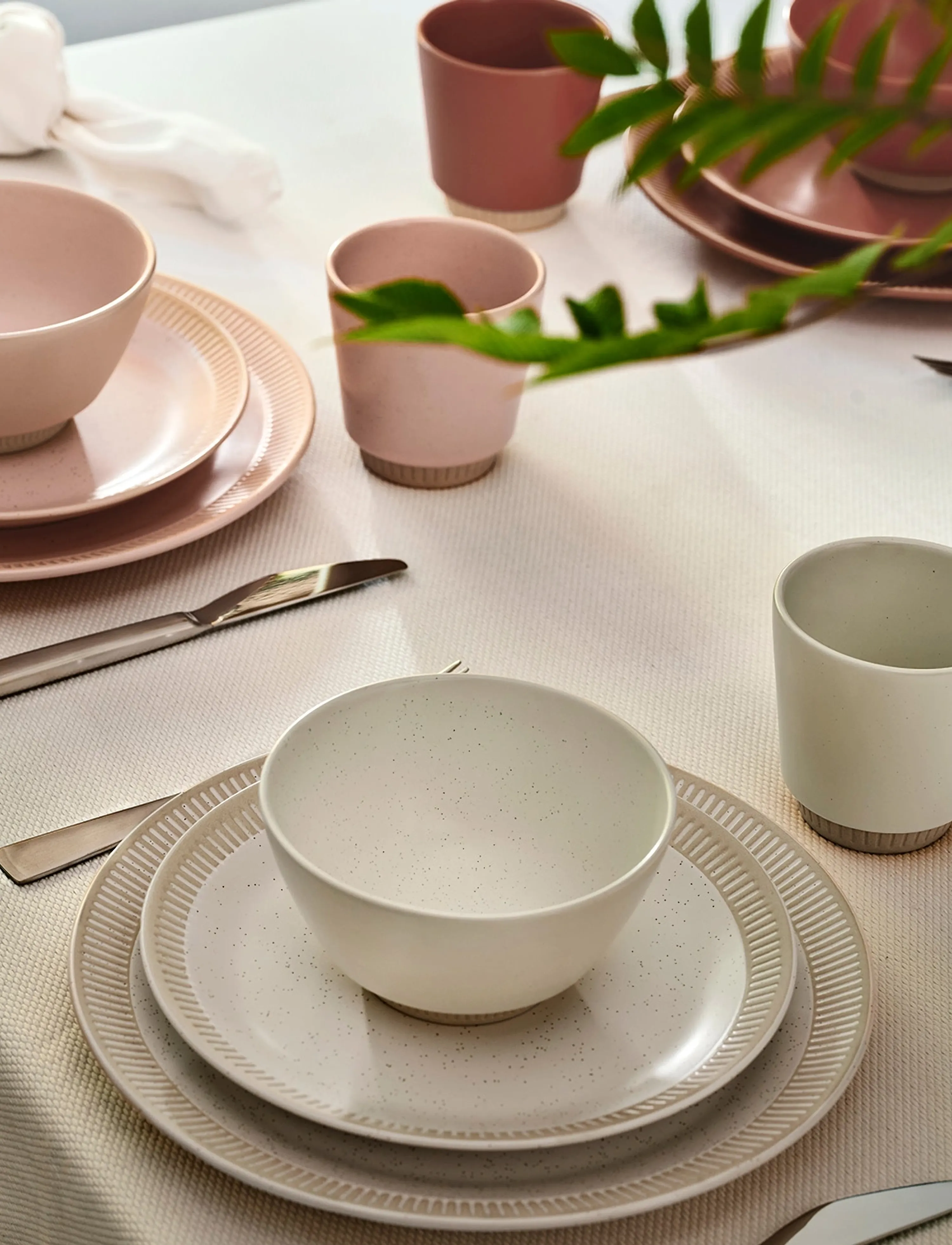 Knabstrup Keramik Colorit Frokosttallerken Ø 22 Cm Sand, cm, Plates, Beige - Dinner Homeware
