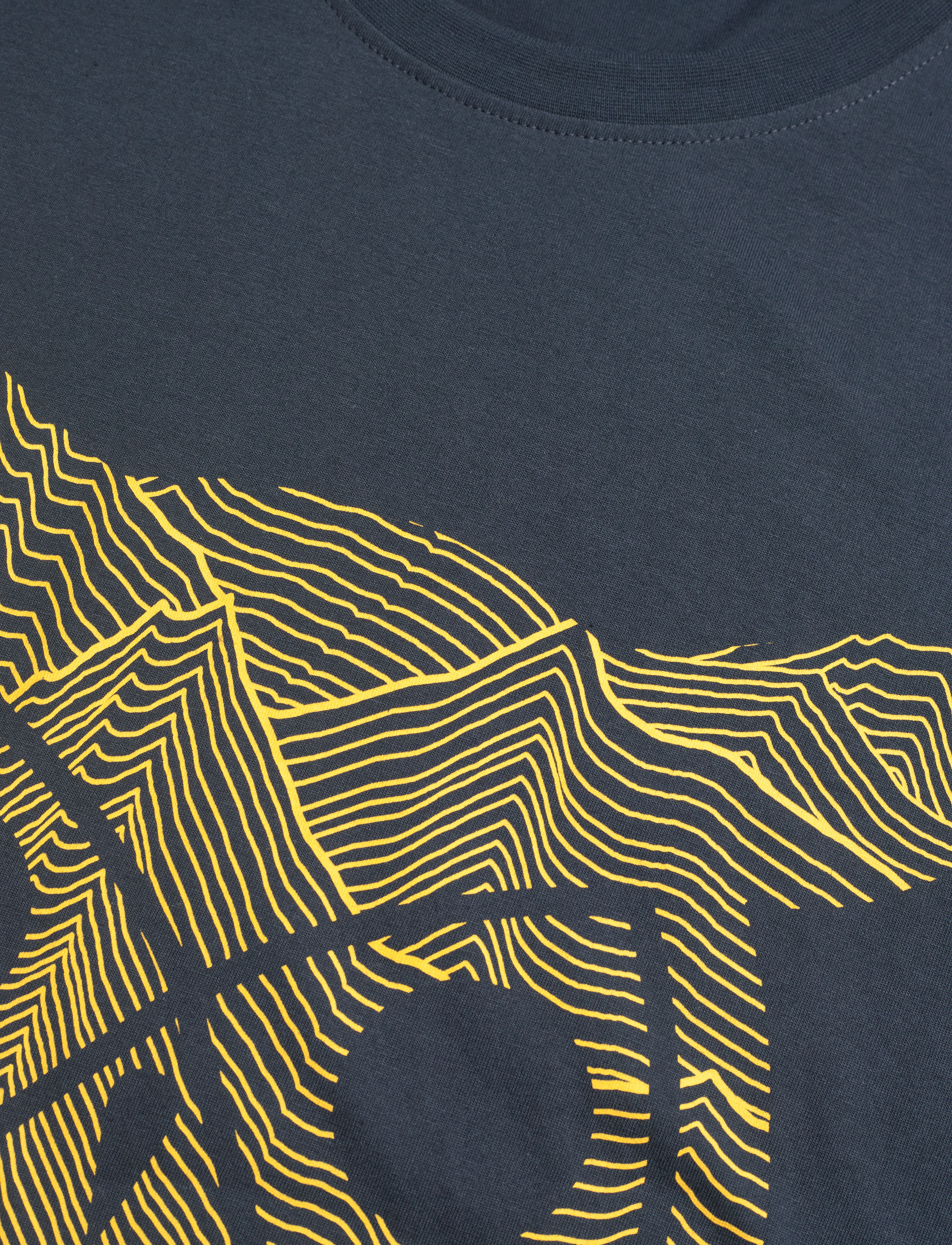 Knowledge Cotton Apparel - Regular fit mountain t-shirt - Rege - total eclipse - 2