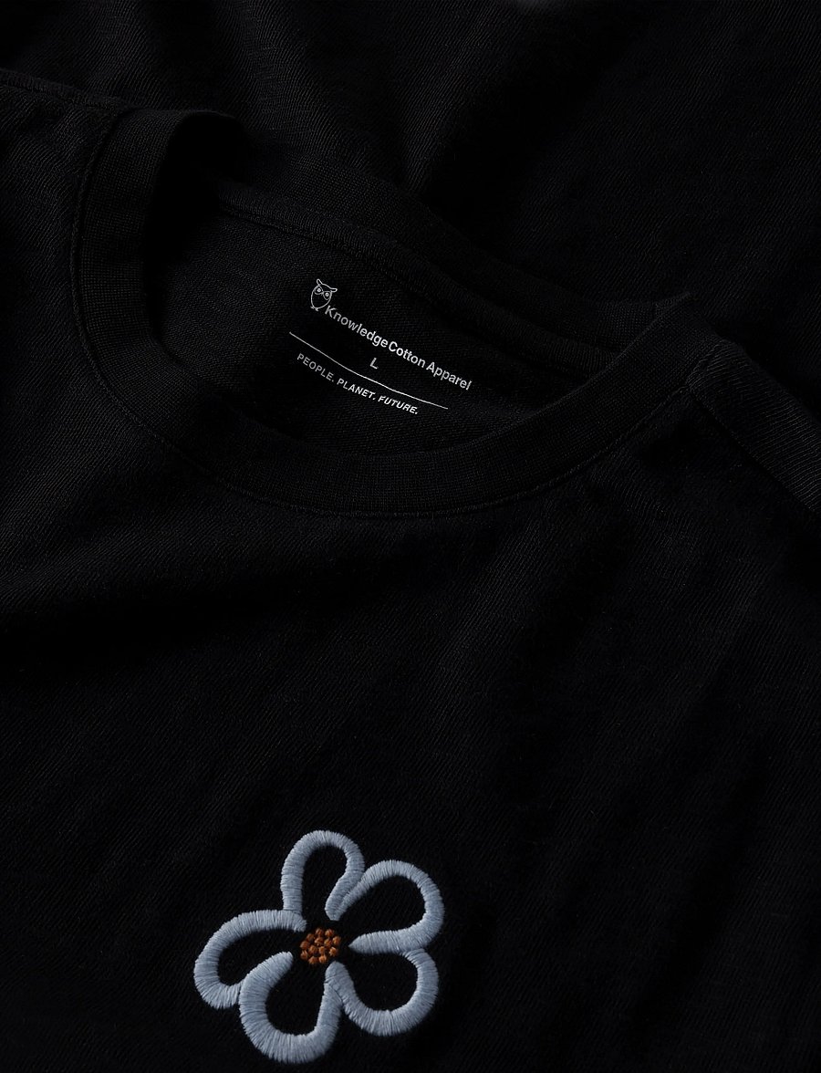 Knowledge Cotton Apparel - Chest embroidery t-shirt - kortärmade t-shirts - black jet - 2