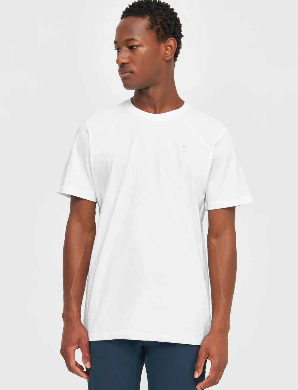 Knowledge Cotton Apparel - LOKE badge tee - Regenerative Organ - kortærmede t-shirts - bright white - 4