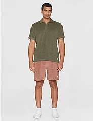 Knowledge Cotton Apparel - Loose terry polo - GOTS/Vegan - polo shirts - burned olive - 4