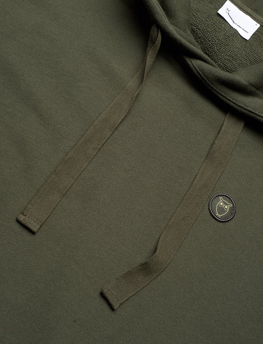 Knowledge Cotton Apparel - ARVID basic hood badge sweat - GOTS - sweats à capuche - forrest night - 5