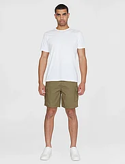 Knowledge Cotton Apparel - FIG loose cargo poplin shorts - GOT - cargo shorts - burned olive - 3