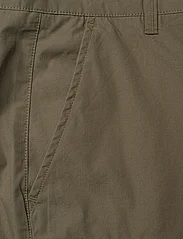 Knowledge Cotton Apparel - FIG loose cargo poplin shorts - GOT - cargo shorts - burned olive - 4