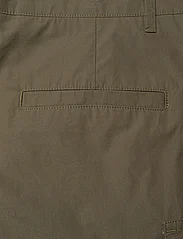 Knowledge Cotton Apparel - FIG loose cargo poplin shorts - GOT - lühikesed kargopüksid - burned olive - 6