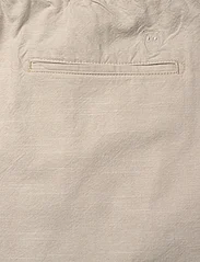 Knowledge Cotton Apparel - FIG loose Linen look shorts - GOTS/ - kasdienio stiliaus šortai - light feather gray - 4