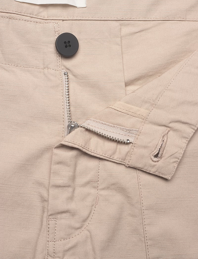Knowledge Cotton Apparel - FLINT wide slub yarn shorts - GOTS/ - cargo shorts - light feather gray - 3