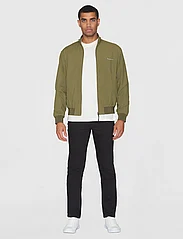 Knowledge Cotton Apparel - NORDENVIND Light shell bomber jack - frühlingsjacken - burned olive - 4