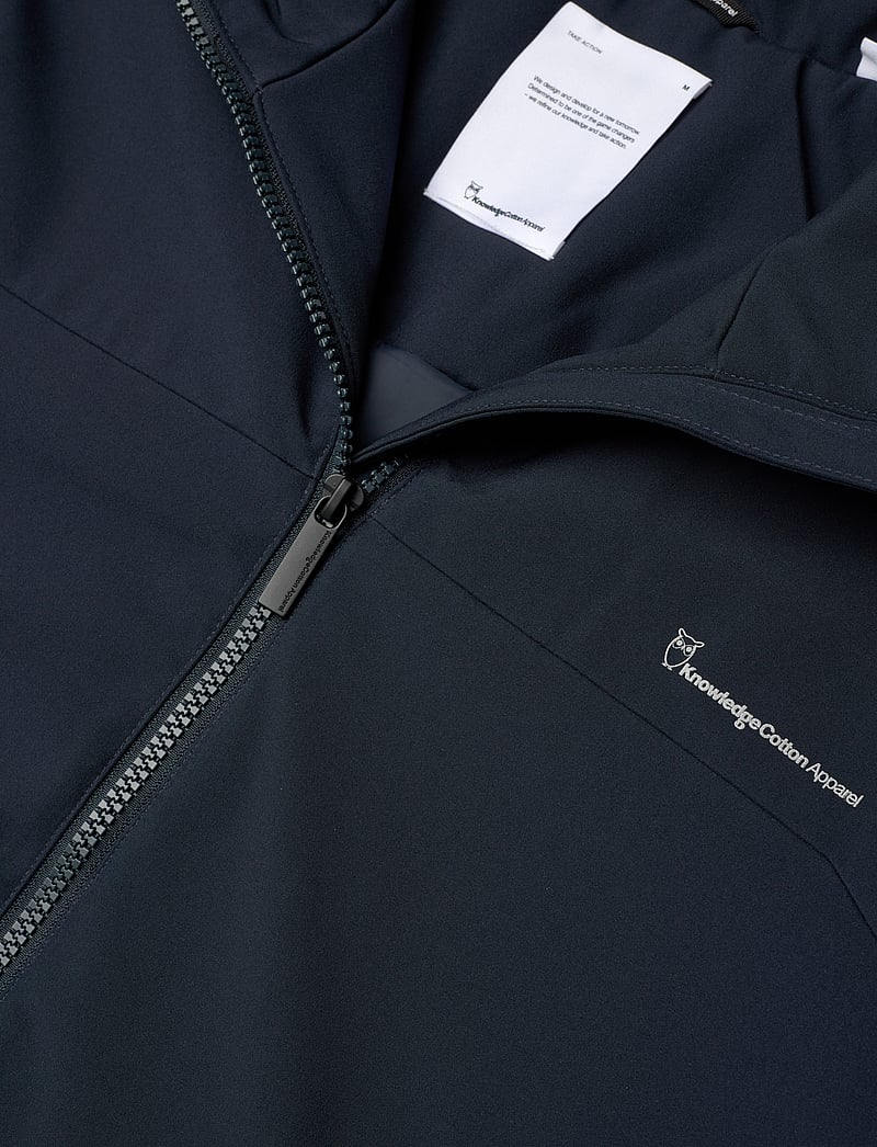 Knowledge Cotton Apparel - CLIMATE SHELL jacket - GRS/Vegan - kevättakit - total eclipse - 2