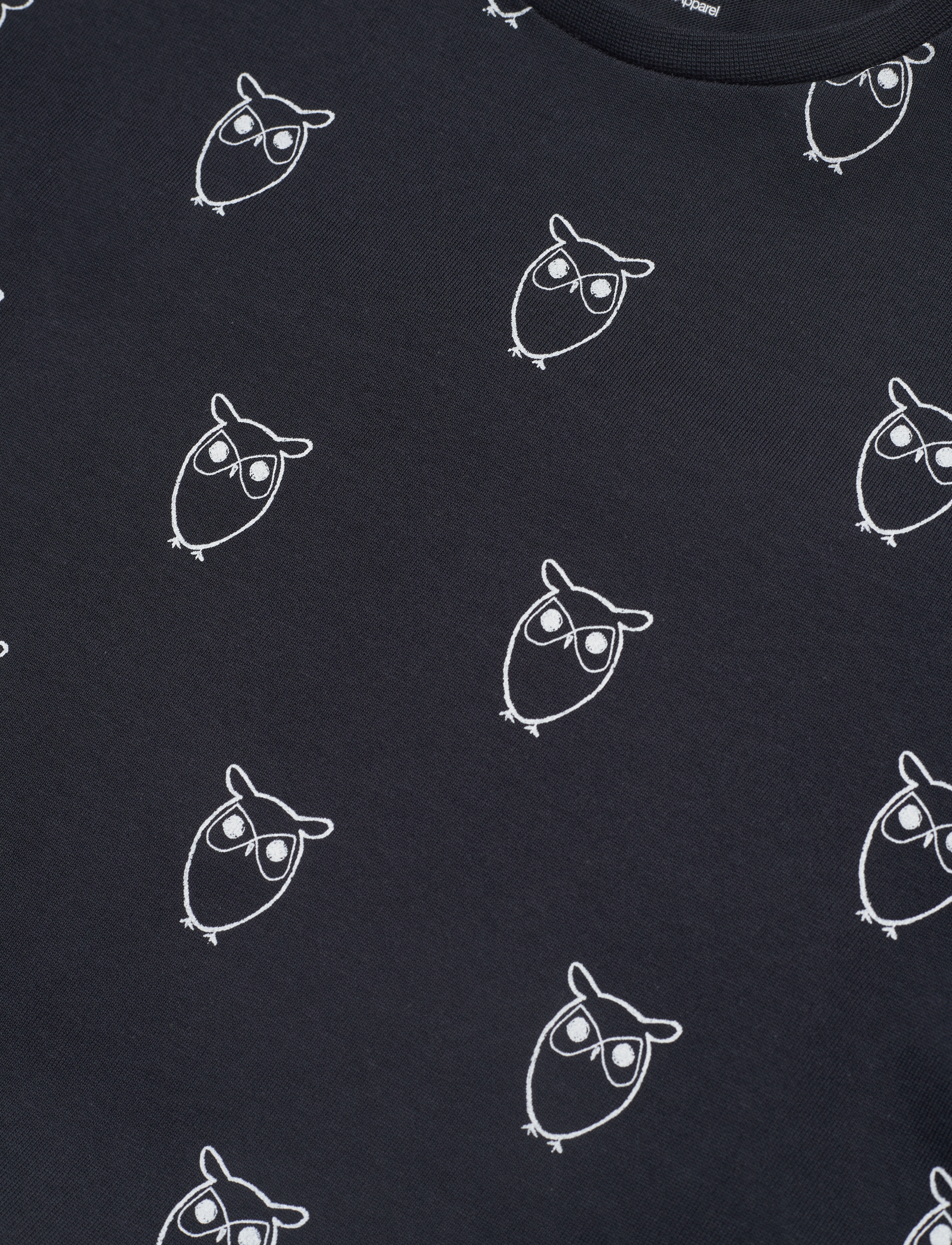 Knowledge Cotton Apparel - Owl AOP tee - GOTS/Vegan - total eclipse - 2