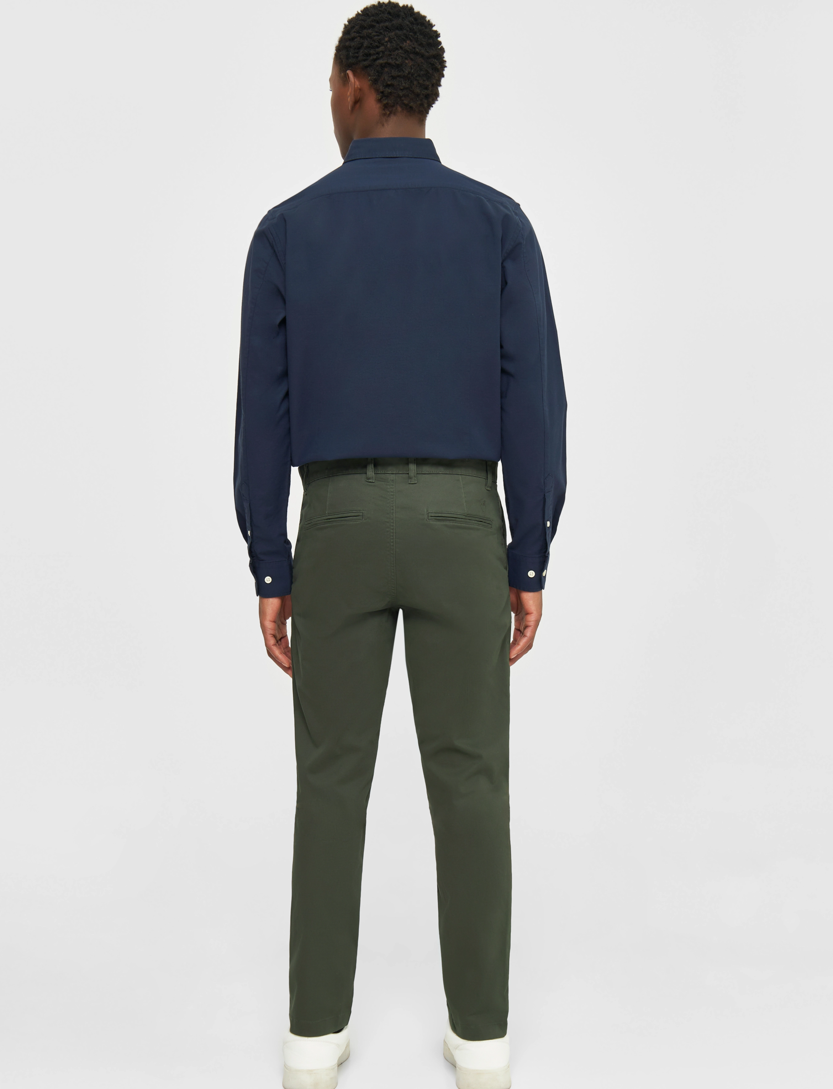 Knowledge Cotton Apparel - Luca slim chino pants - chinos - forrest night - 3