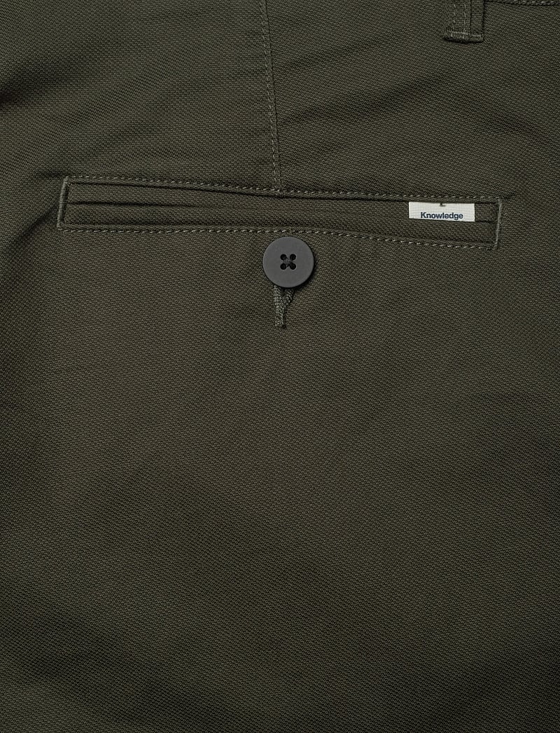 Knowledge Cotton Apparel - Chuck regular canvas pants - Ülikonnapüksid - forrest night - 4