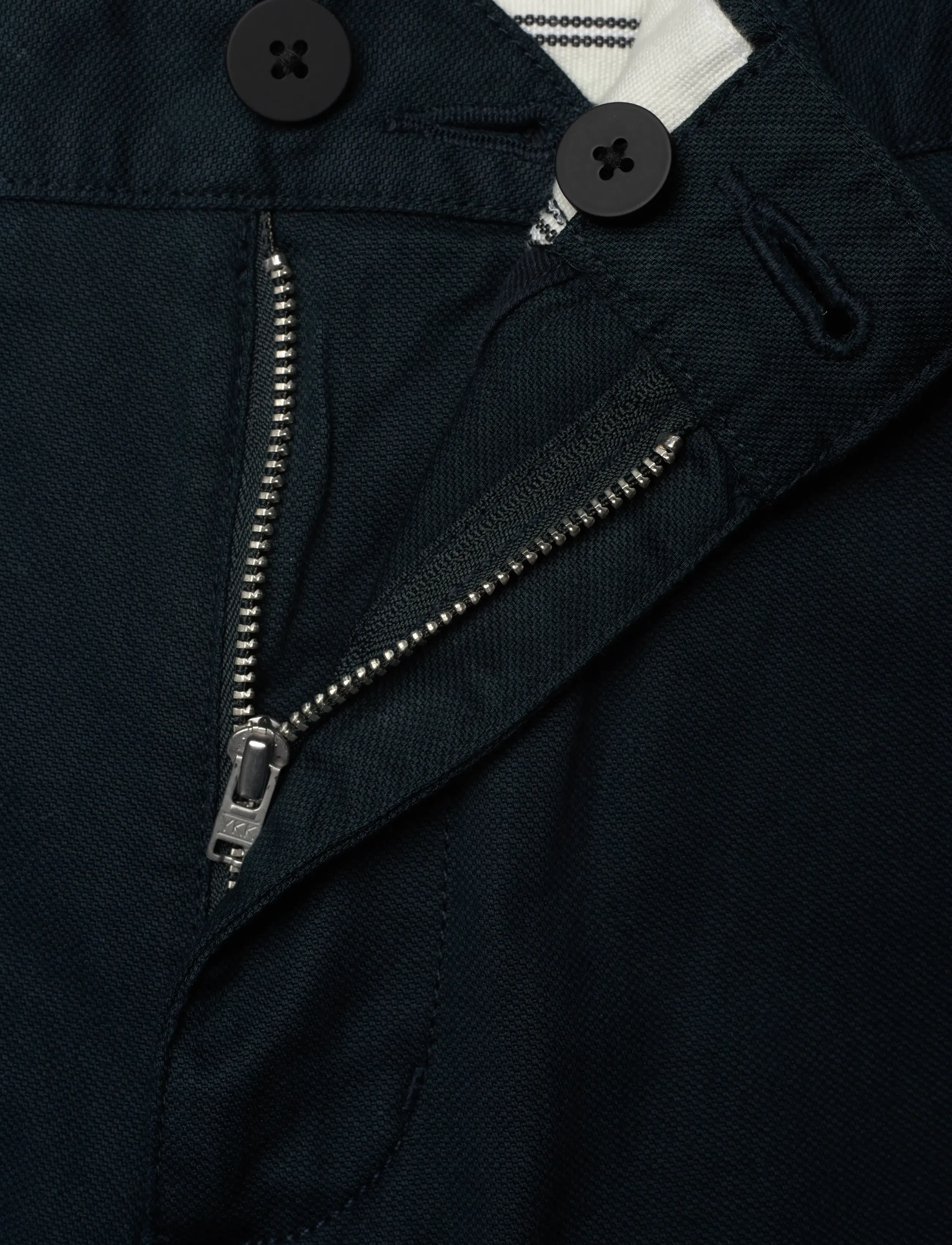 Knowledge Cotton Apparel - Chuck regular canvas pants - formal trousers - total eclipse - 3
