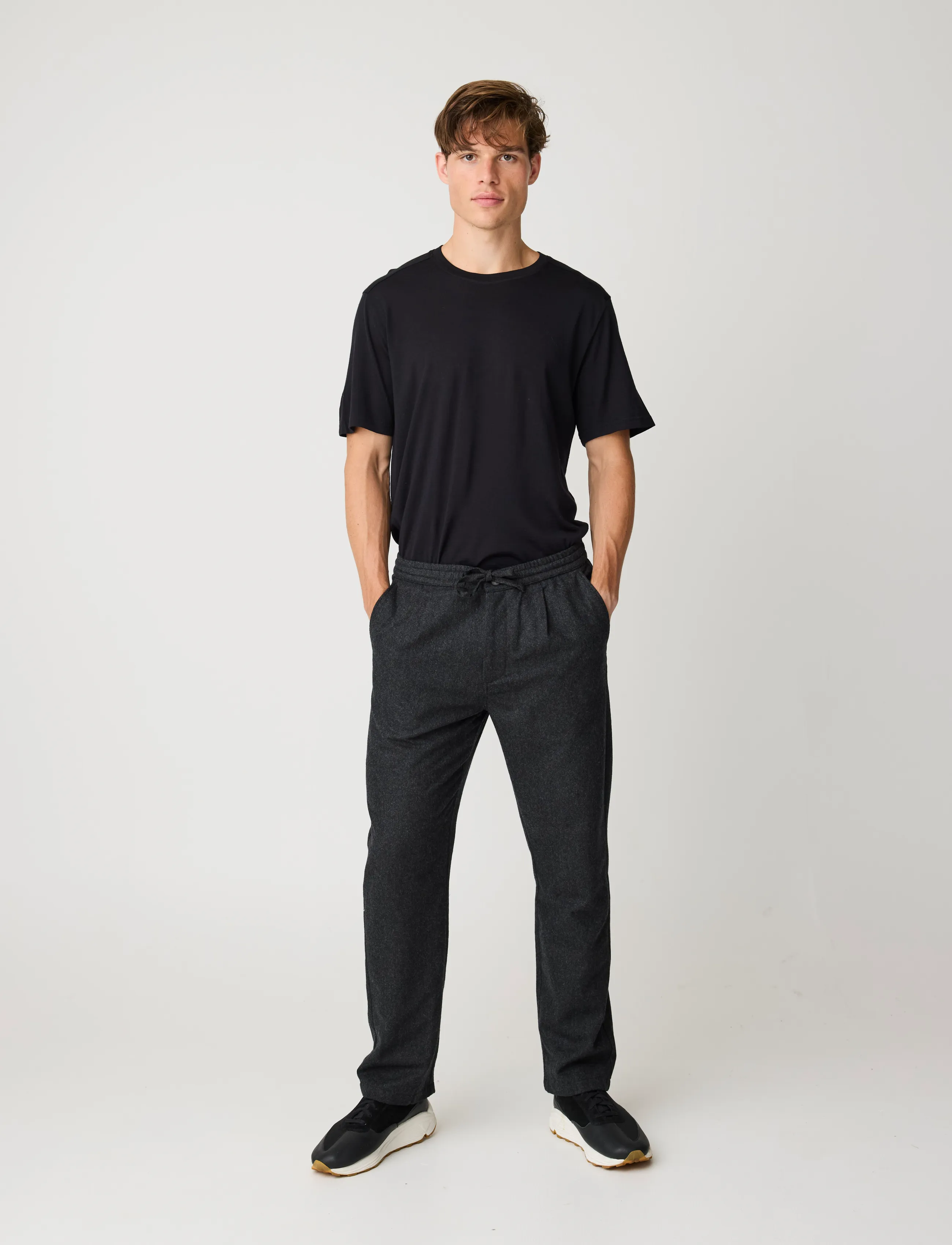 Knowledge Cotton Apparel - Fig comfort wool pants - vabaajapüksid - dark grey melange - 2