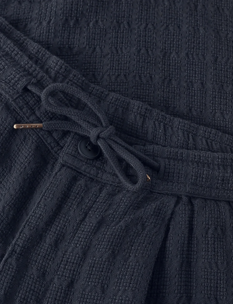 Knowledge Cotton Apparel - Fig loose structure pants - casual bukser - night sky - 5