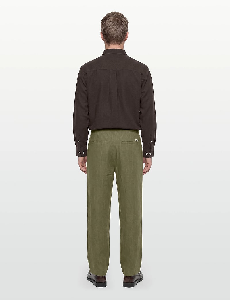 Knowledge Cotton Apparel - Fig loose linen-mix pants - leinenhosen - burned olive - 4