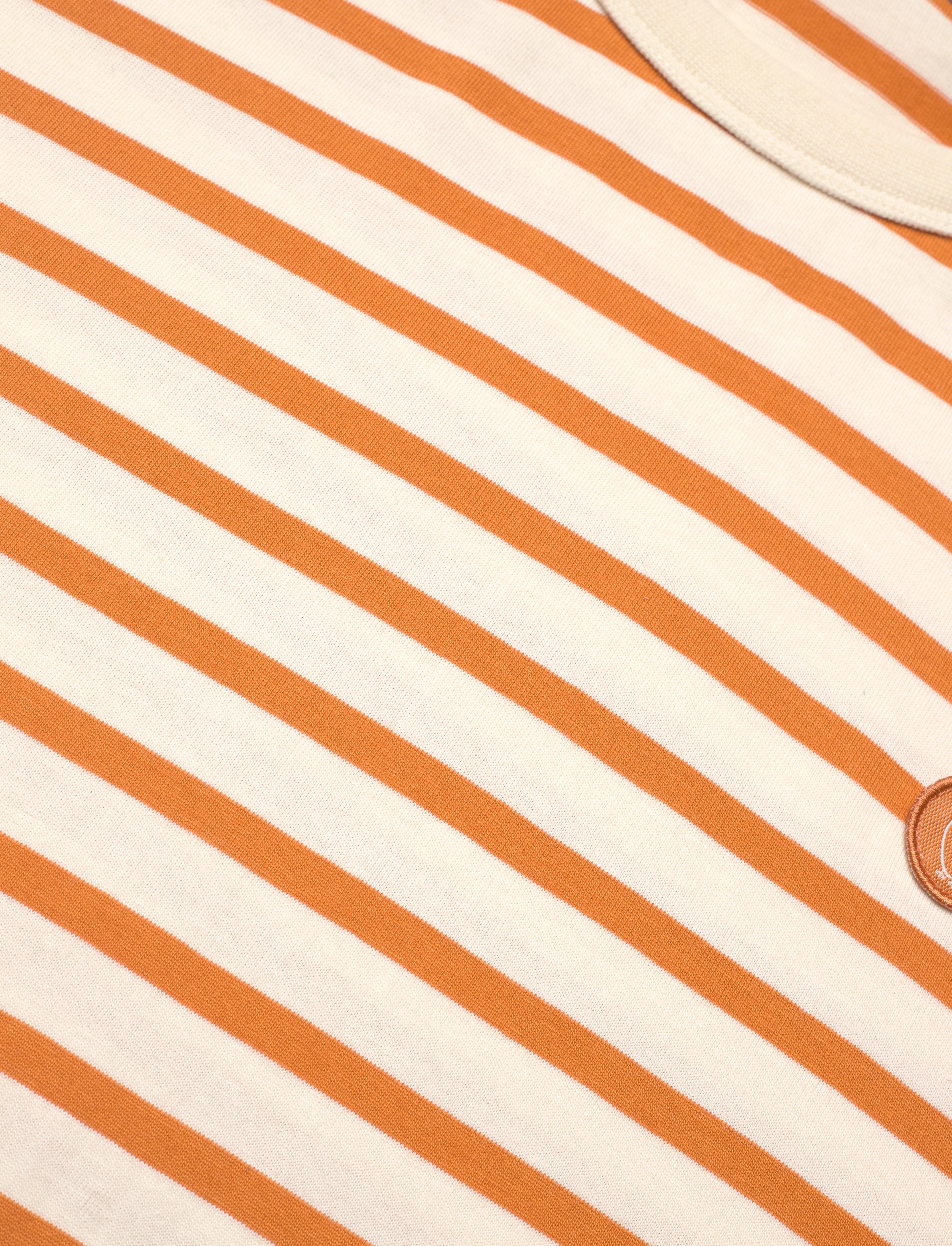 Knowledge Cotton Apparel - Striped oversized t-shirt w/badge - - desert sun - 2