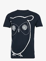 Knowledge Cotton Apparel - AOP owl tee - GOTS/Vegan - kortermede t-skjorter - total eclipse - 0