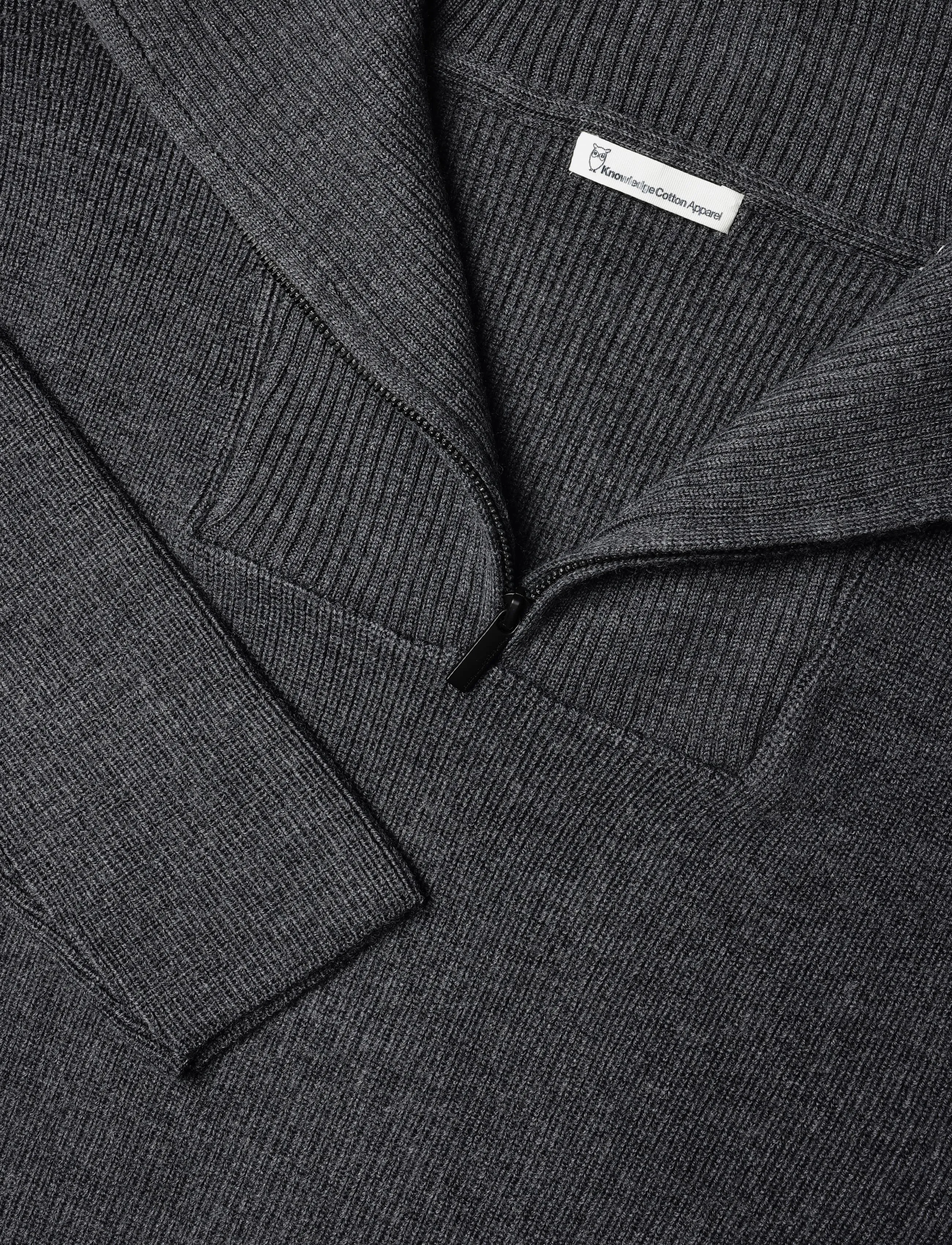 Knowledge Cotton Apparel - 1/2 neck zip merino wool rib knit - - herbstliche kleidung - dark grey melange - 4