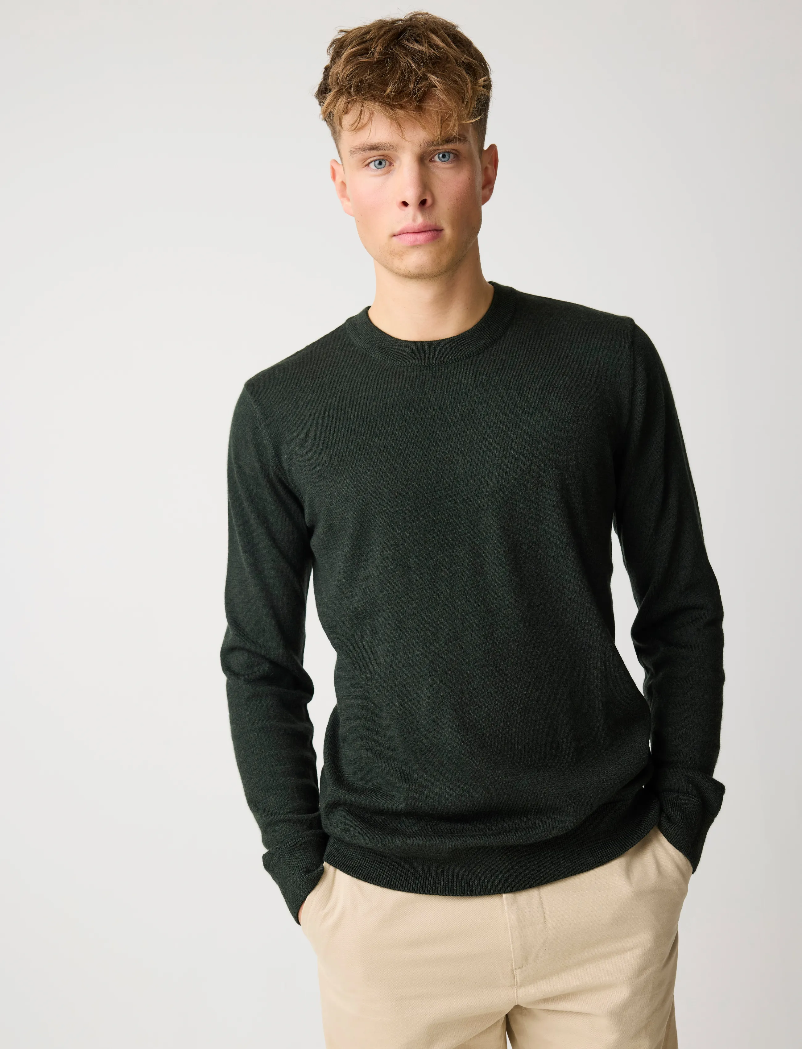 Knowledge Cotton Apparel Merino crew neck sweater - Shoppa efter tillfälle - FOREST NIGHT / green