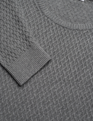 Knowledge Cotton Apparel - Small Diamond Knit - GOTS/Vegan - truien met ronde hals - dark grey melange - 2