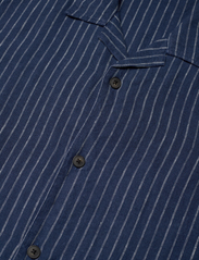 Knowledge Cotton Apparel - Box fit short sleeved striped linen - linen shirts - stripe - blue - 3