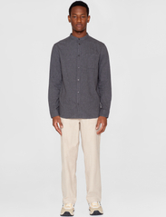 Knowledge Cotton Apparel - Regular fit melangé flannel stand c - basic overhemden - dark grey melange - 4