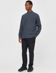 Knowledge Cotton Apparel - Regular fit melangé flannel stand c - basic overhemden - total eclipse - 4