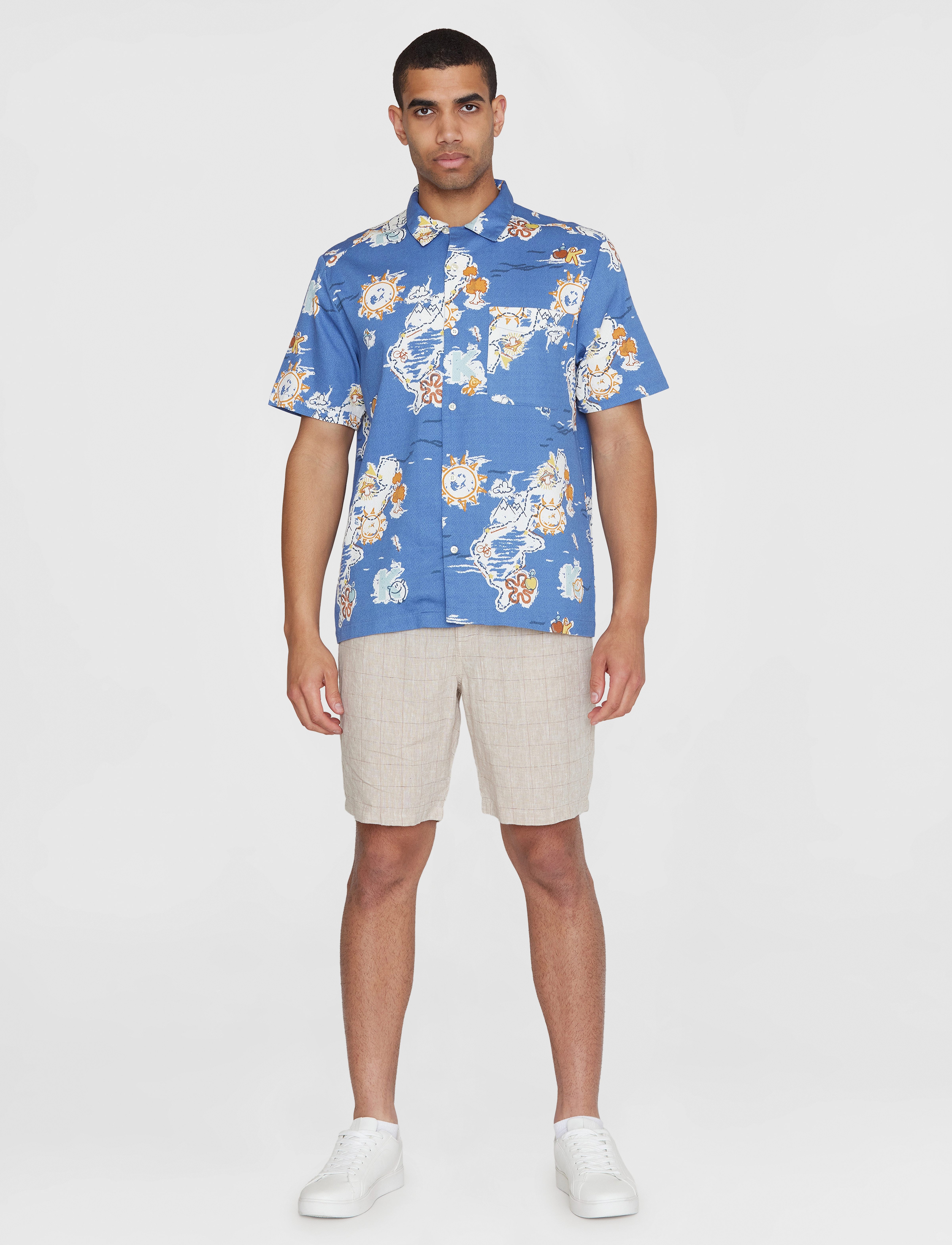 Knowledge Cotton Apparel - Box short sleeve AOP shirt - GOTS/V - blue aop - 4