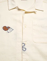 Knowledge Cotton Apparel - Box fit short sleeve shirt with emb - lühikeste varrukatega t-särgid - egret - 5