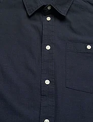 Knowledge Cotton Apparel - Regular linen look short sleeve shi - kortermede t-skjorter - total eclipse - 2
