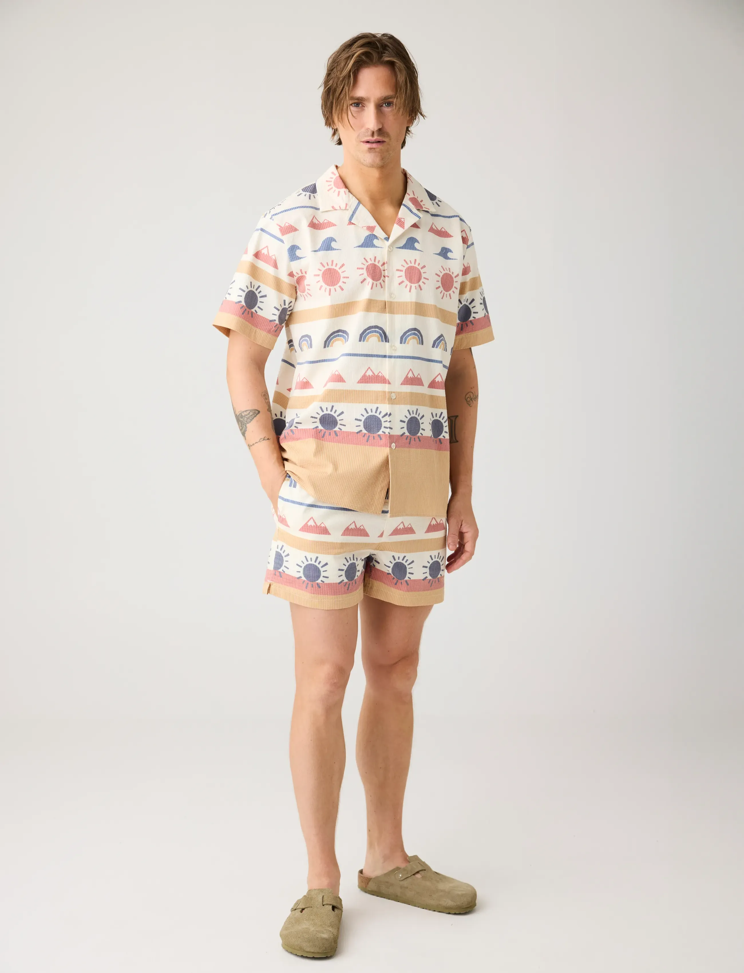Knowledge Cotton Apparel Relaxed print short sleeve shirt - Kortærmede skjorter - MULTI COLOR AOP / multi