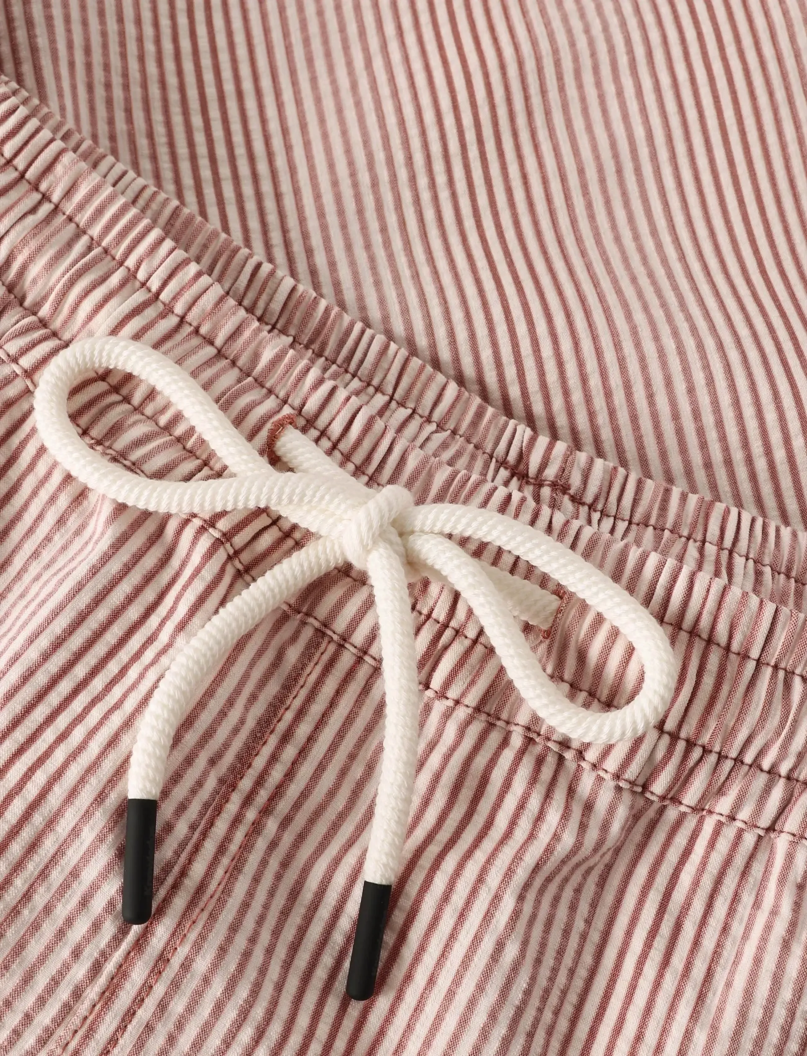 Knowledge Cotton Apparel - Mid-thigh seersucker swimshorts - badehose - red stripe - 3