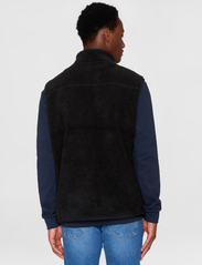 Knowledge Cotton Apparel - Teddy fleece vest - GRS/Vegan - sweatshirts - black jet - 3