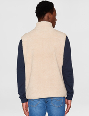 Knowledge Cotton Apparel - Teddy fleece vest - GRS/Vegan - sweatshirts - item colour - 3