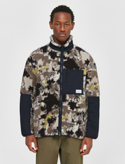 Knowledge Cotton Apparel - Oversized jaquard sherpa jacket - G - truien en hoodies - brown - 2