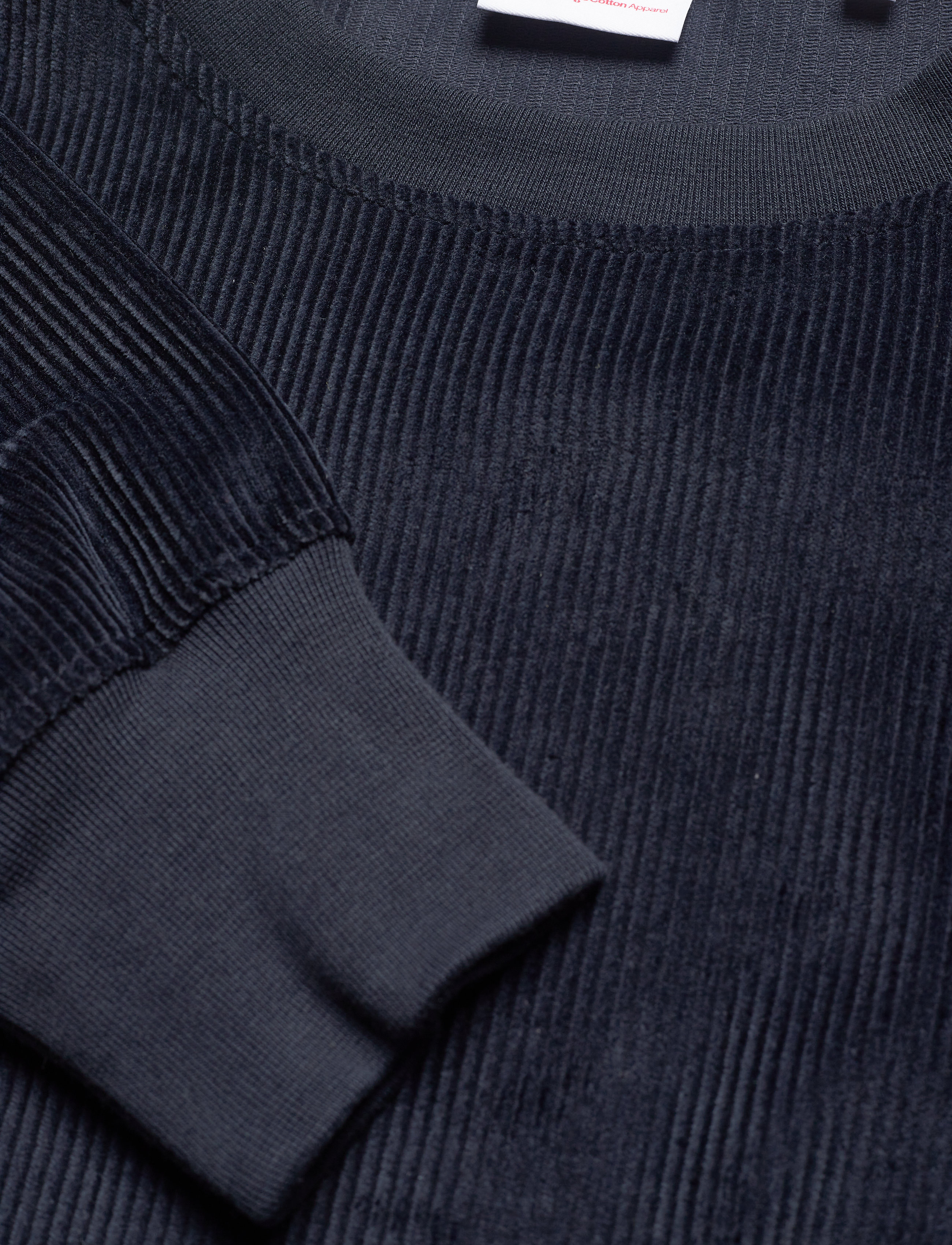 Knowledge Cotton Apparel - Oversized sweatshirt in Corduroy - - total eclipse - 3