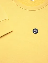 Knowledge Cotton Apparel - ERIK basic badge sweat - GOTS/Vegan - sweatshirts - misted yellow - 2