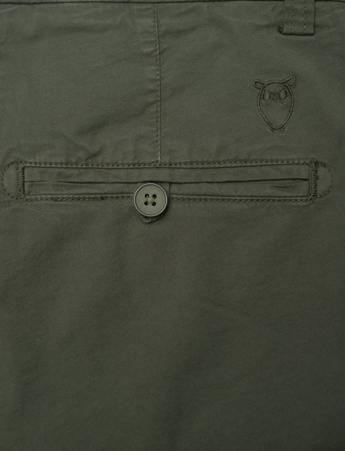 Knowledge Cotton Apparel - Chuck regular chino shorts - chino-shortsit - forrest night - 5