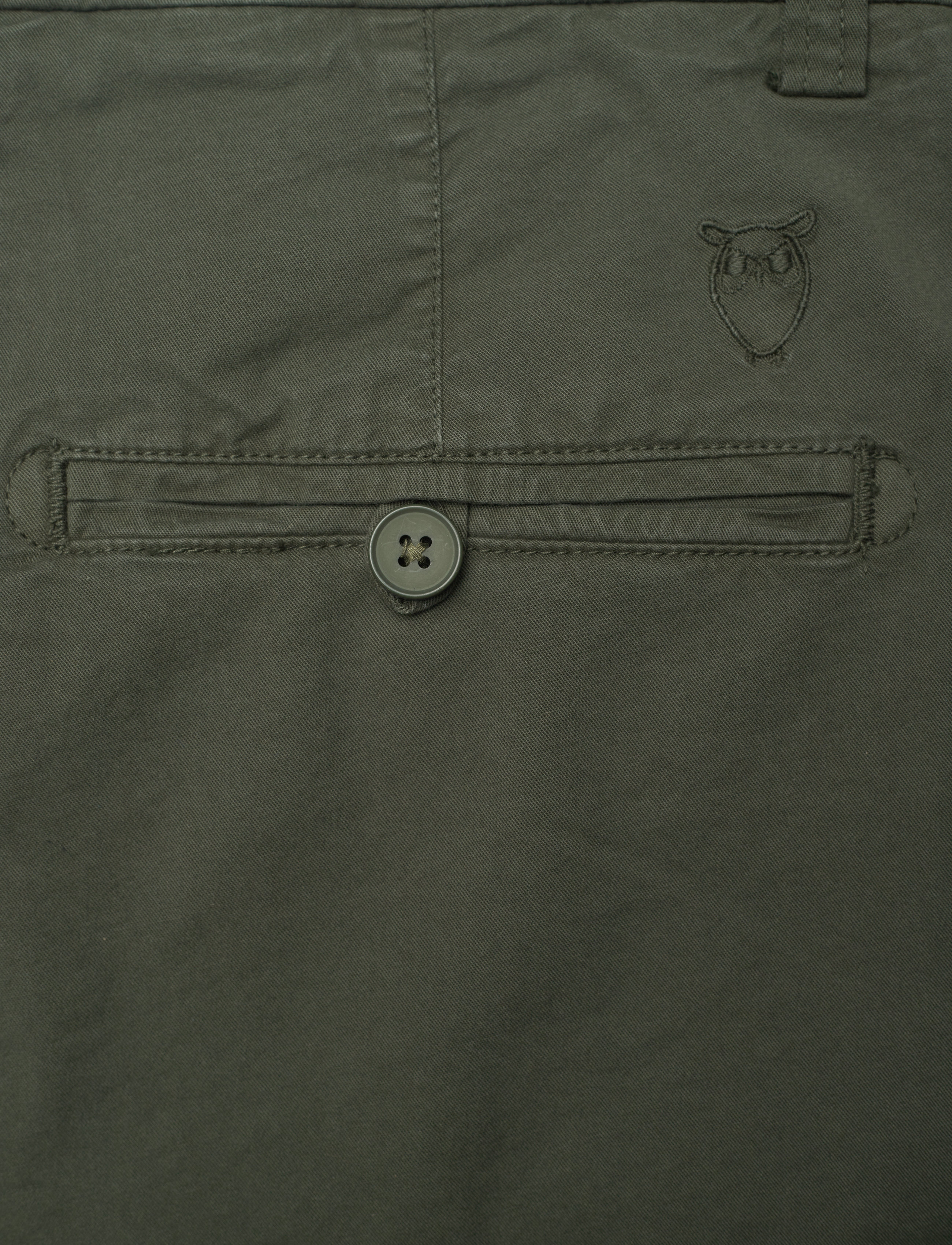 Knowledge Cotton Apparel - CHUCK regular chino poplin shorts - - chinos shorts - forrest night - 4