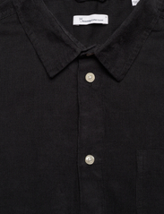 Knowledge Cotton Apparel - Corduroy custom fit shirt - GOTS/Ve - rennot kauluspaidat - black jet - 3