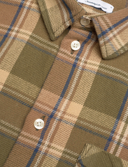 Knowledge Cotton Apparel - Light flannel checkered relaxed fit - rutiga skjortor - green check - 3