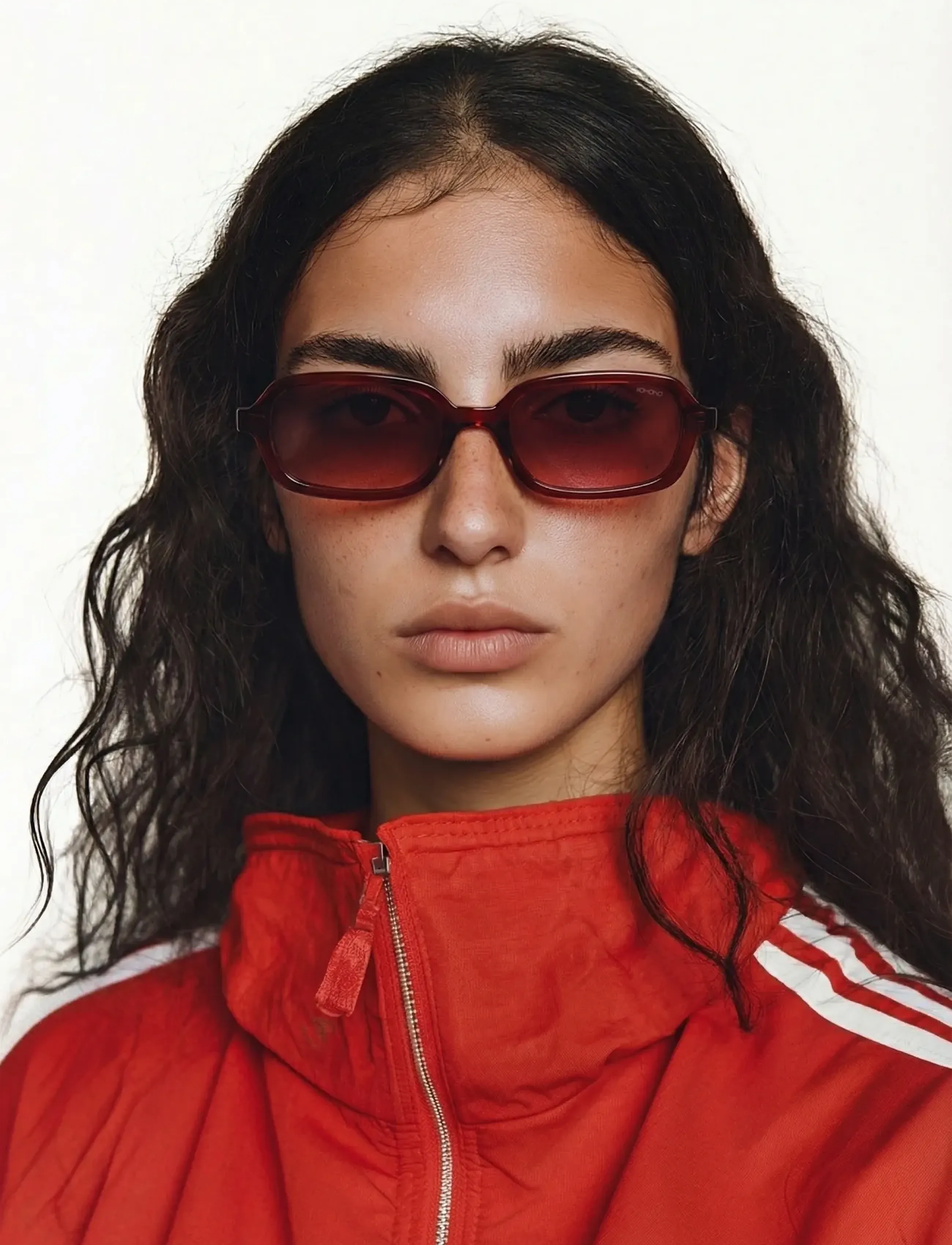 Komono Hayden Ruby, M, Burgundy, Solbriller > Solbriller Med Firkantet Stel, Dame