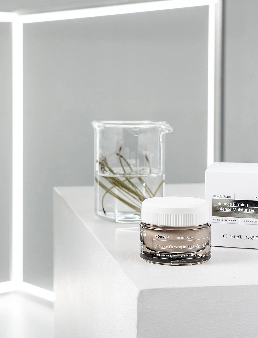 KORRES - Black Pine 4D Bounce Firming Intense Moisturizer - päevakreemid - no color - 4