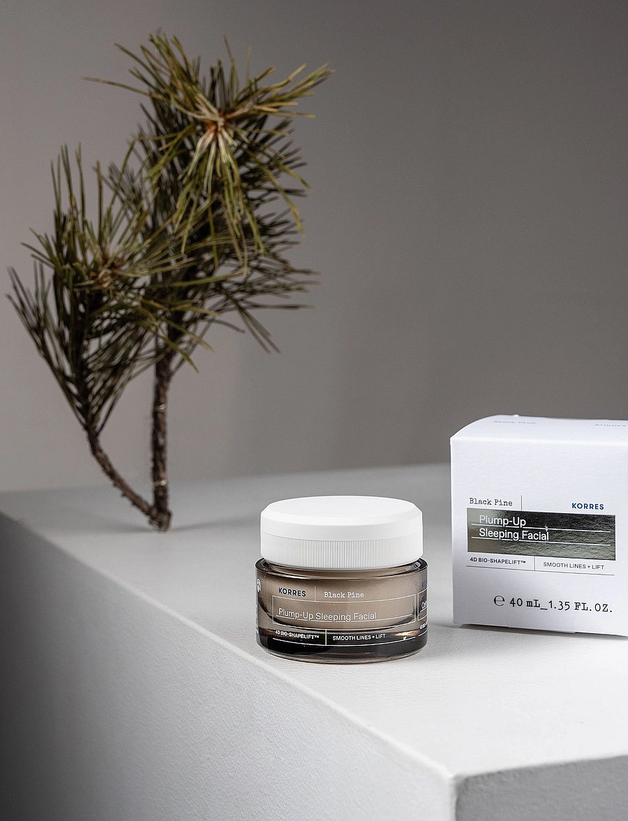 KORRES - Black Pine Plump-Up Sleeping Facial - Öömask - no color - 0
