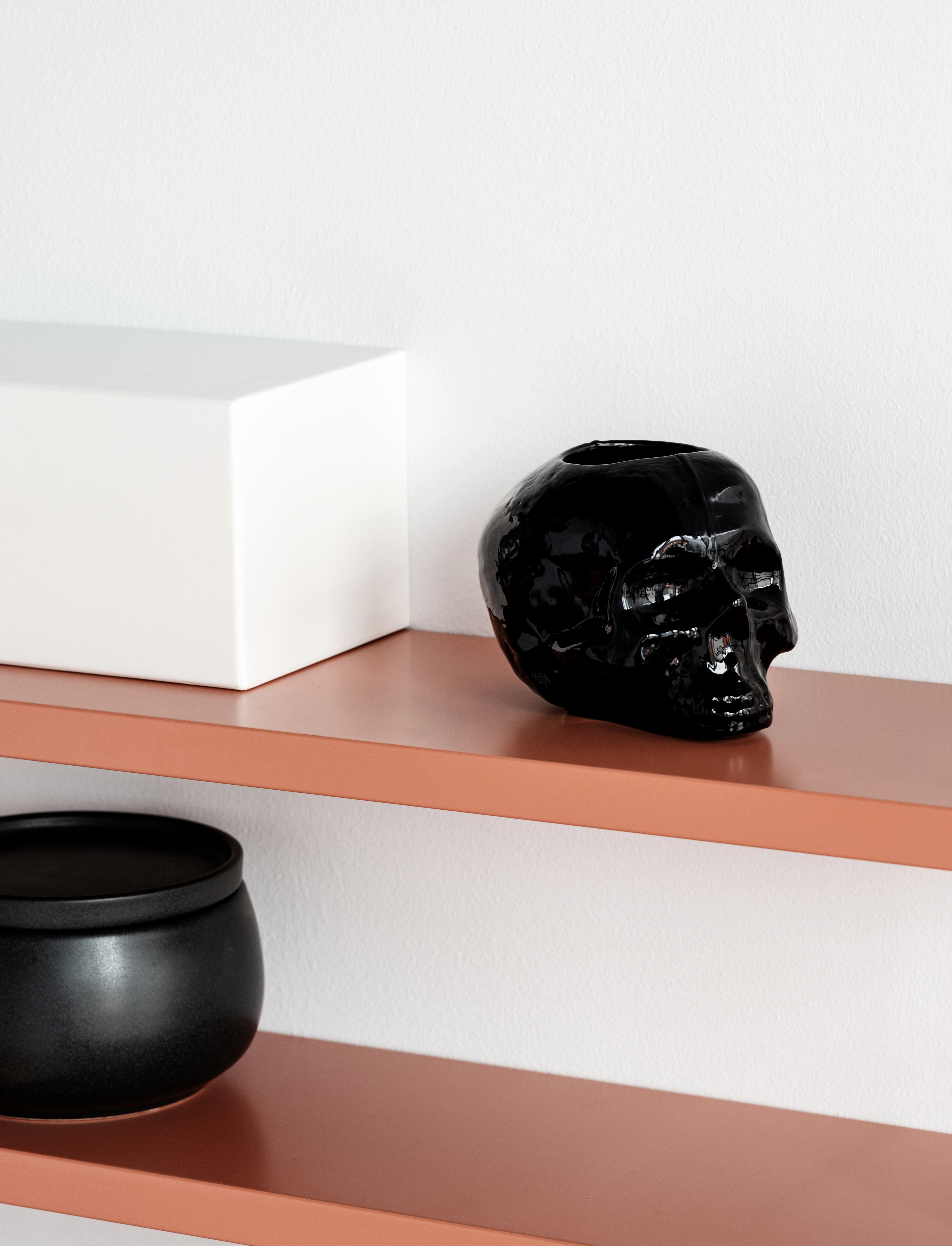 Kosta Boda - Still Life skull ljuslykta - tējas sveces turētāji - black - 4