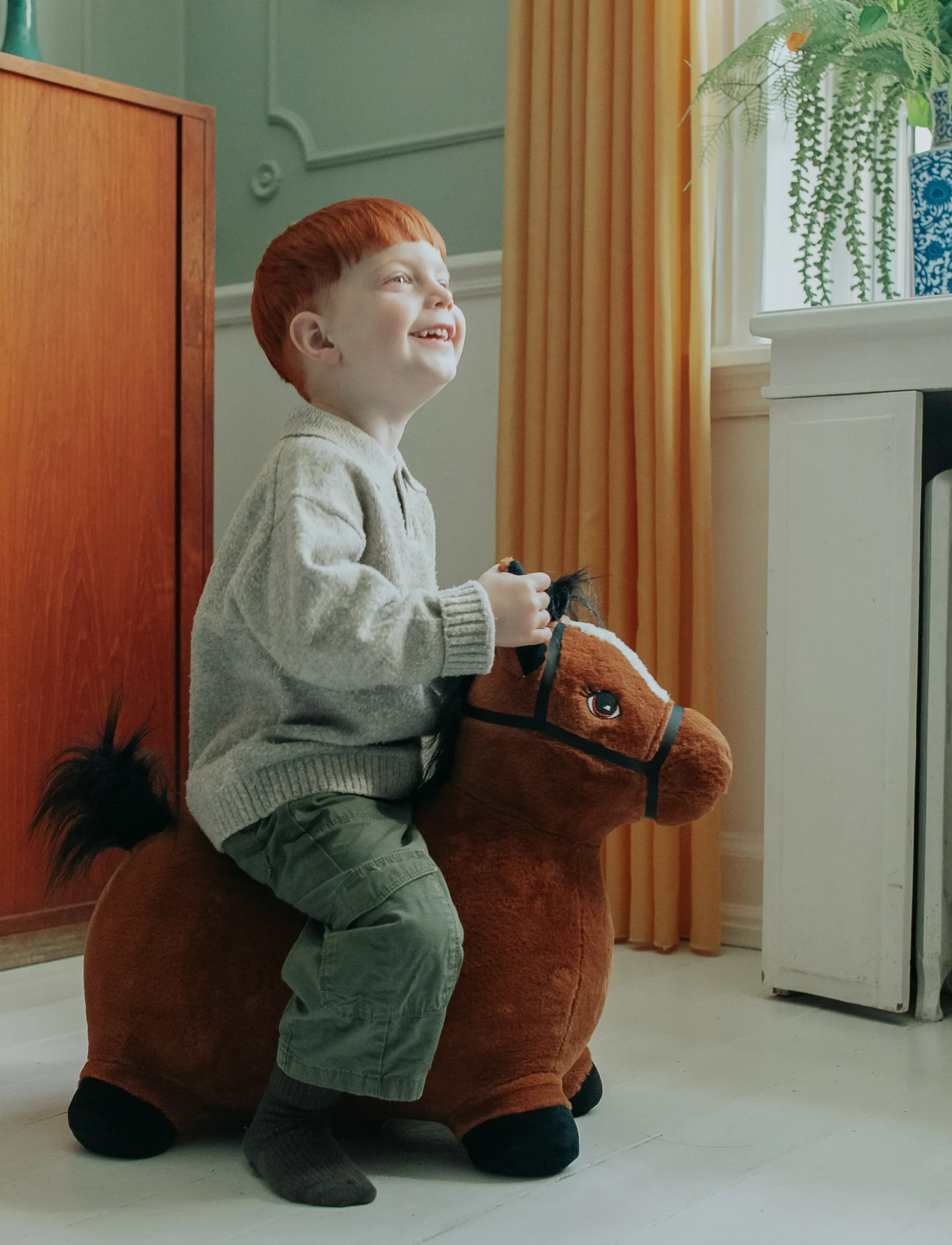 KREA Hop And Bounce Plush Horse, Brown, Børn, Ride On Legetøj, Brun, Str: ONE SIZE