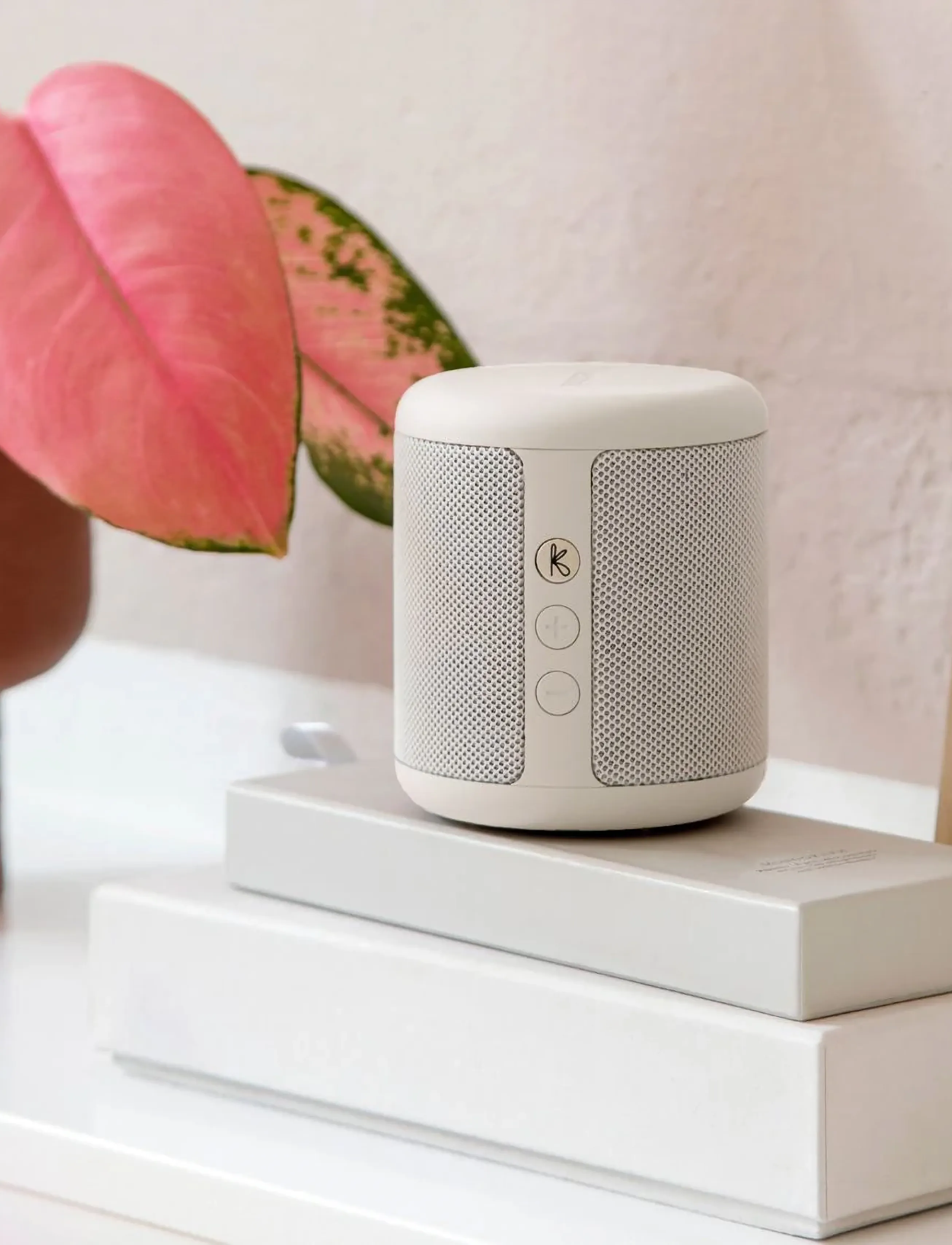 Kreafunk Karl Bluetooth Højttaler, 10.3X 8.5X 8.5 cm, White, Hjemmeelektronik > Højttalere, Unisex